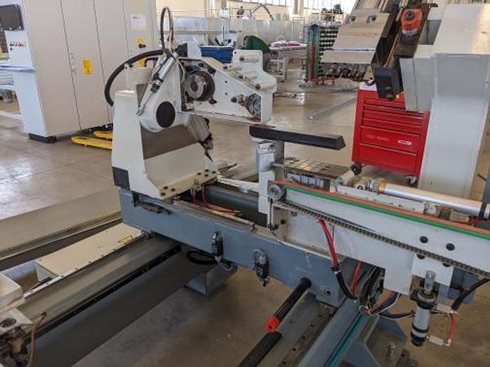 Used Frame door machine Essepigi Horizon in refurbishment - Macchina per telai Essepigi Horizon in fase di ricondizionamento  Horizon