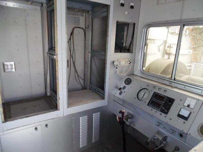 Used 1999 International wireline