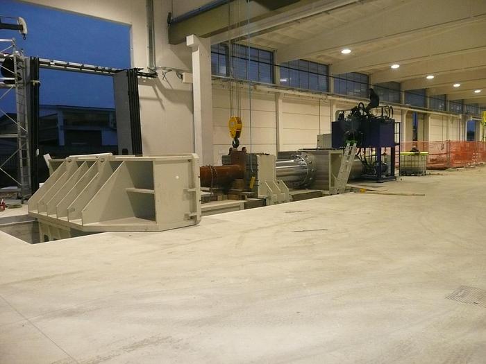 PRESSA OLEODINAMICA ORIZZONTALE