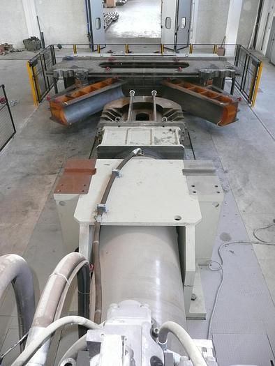 PRESSA OLEODINAMICA ORIZZONTALE