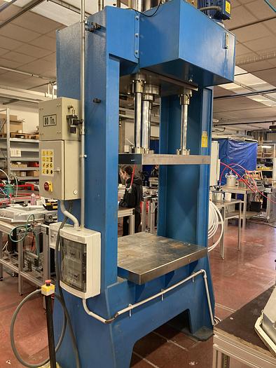 Used Pressa idraulica 80 ton