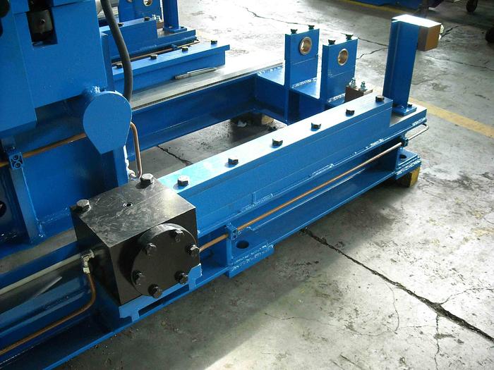 New  F&P "Red Ring" Cylinder Stands (New)  #3795