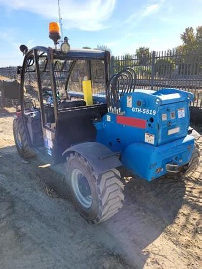 Used 2015 Genie GTH5519
