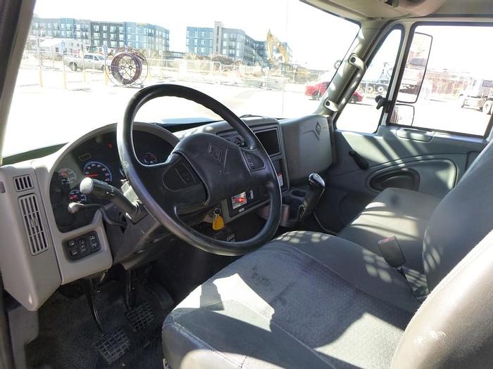 Used 2011 International 4300 Elliott L60R Sign Crane - M97776