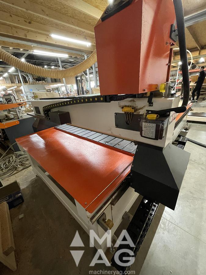 Used 2022 Forsun CNC Machinery FS1530 3-axis CNC Router