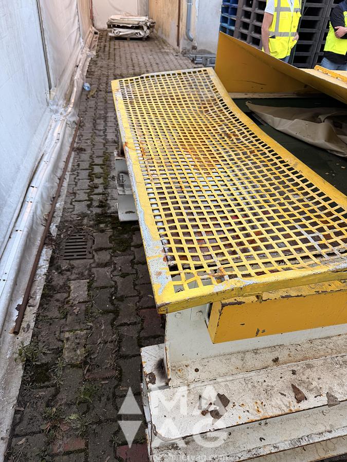 Used Simon Waste shredder