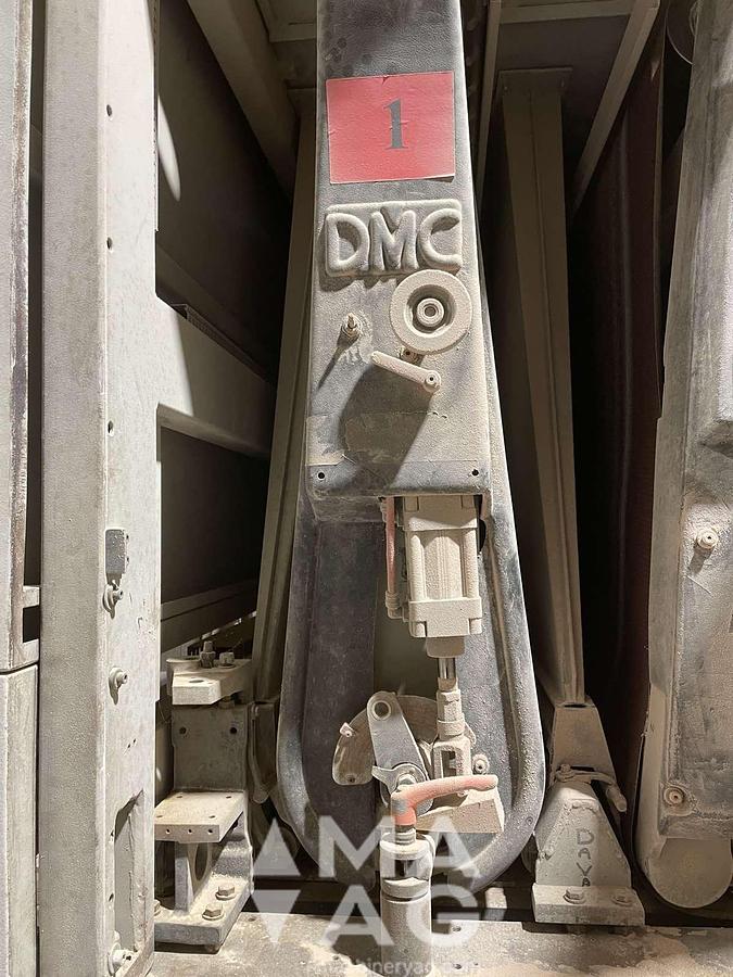 Used 2002 DMC US 2000 M2