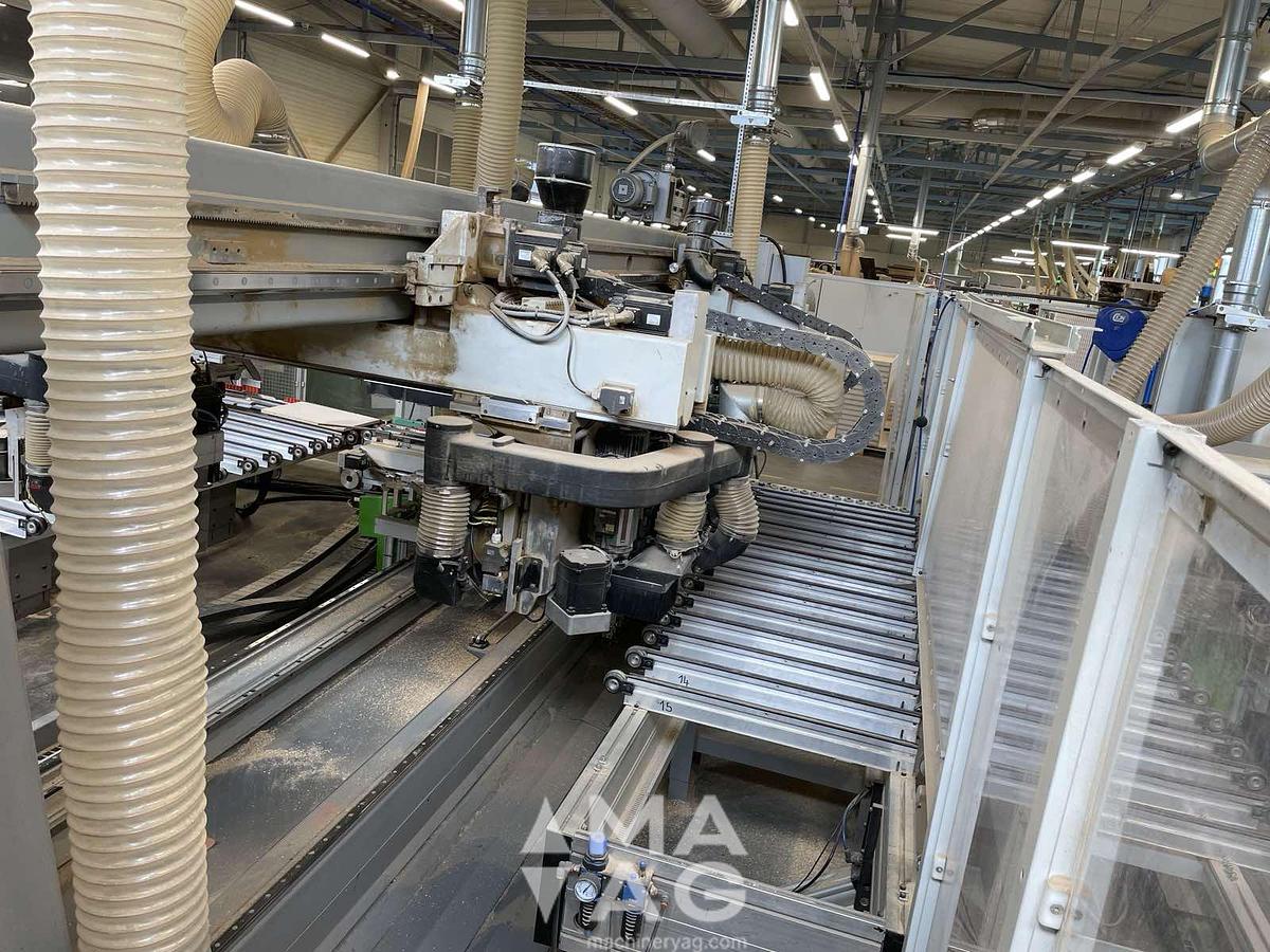 Used BIESSE FTT800 (2)+FHT+ADVANTAGE (2) Drilling, milling and dowel insertion CNC center