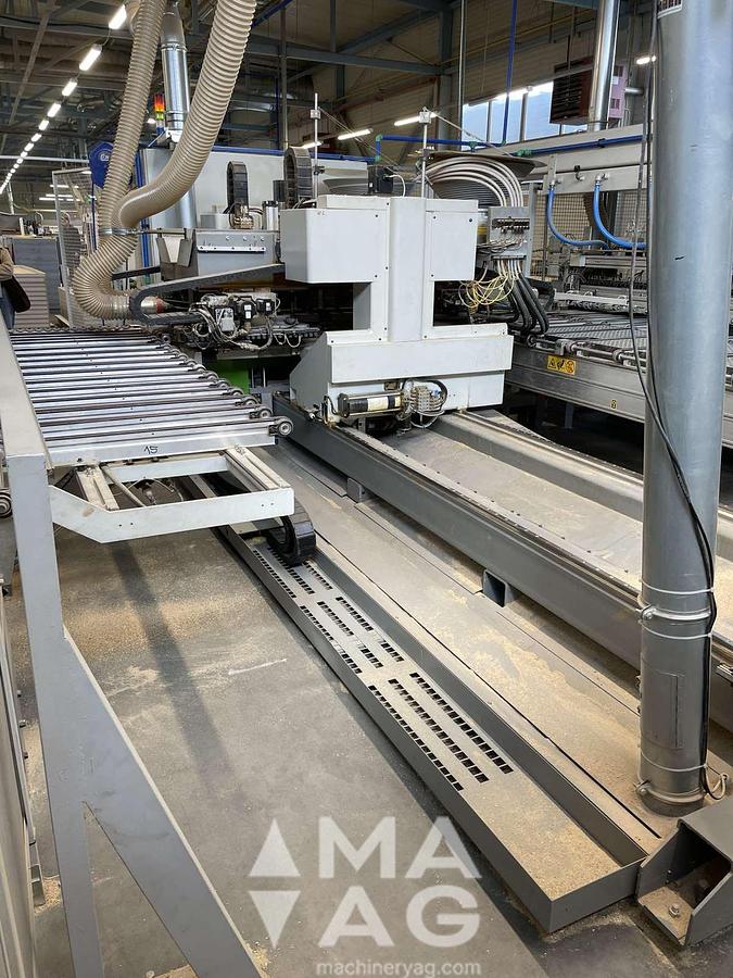 Used BIESSE FTT800 (2)+FHT+ADVANTAGE (2) Drilling, milling and dowel insertion CNC center