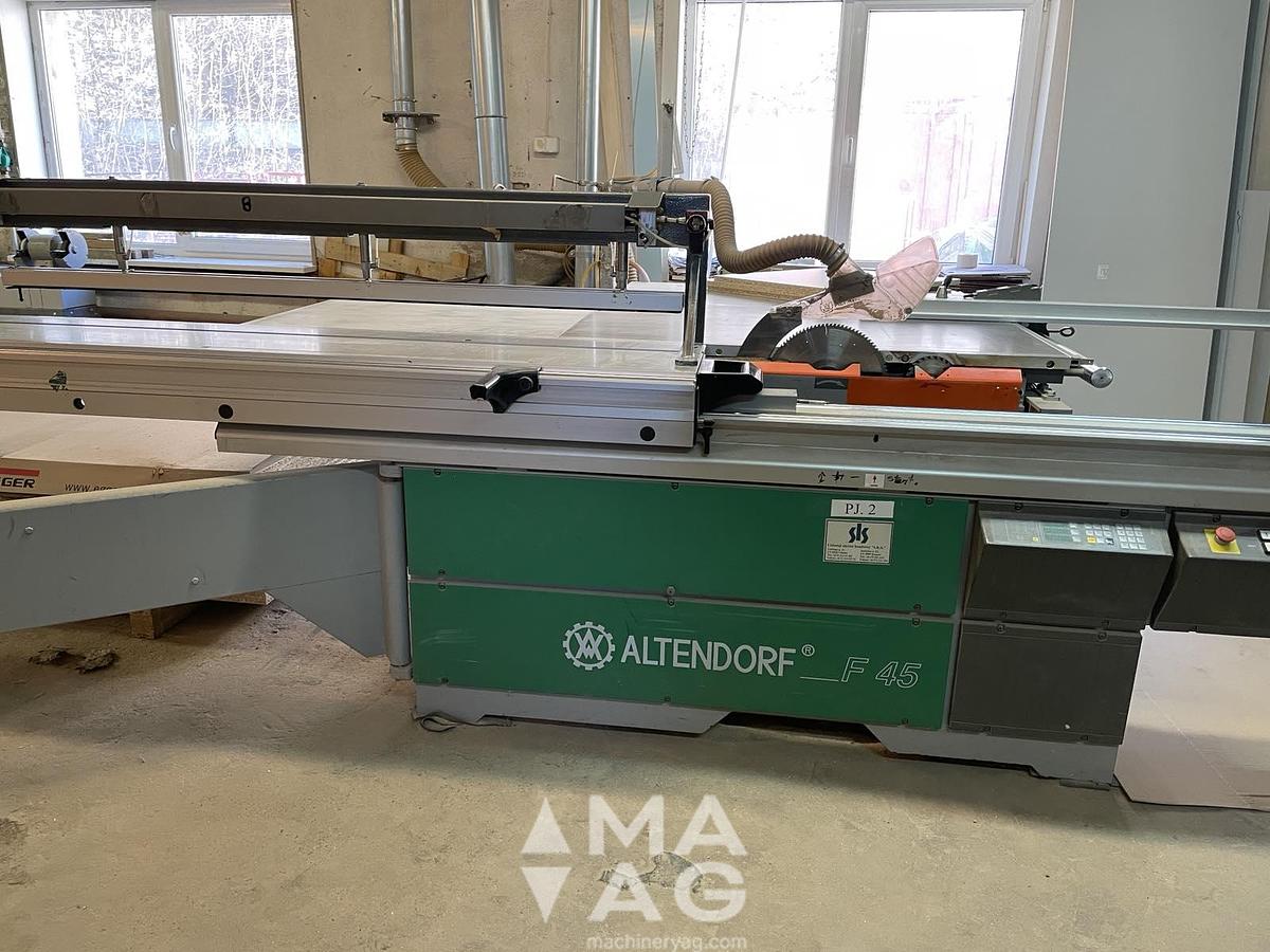 Used 2004 Altendorf F45 Sliding table saw