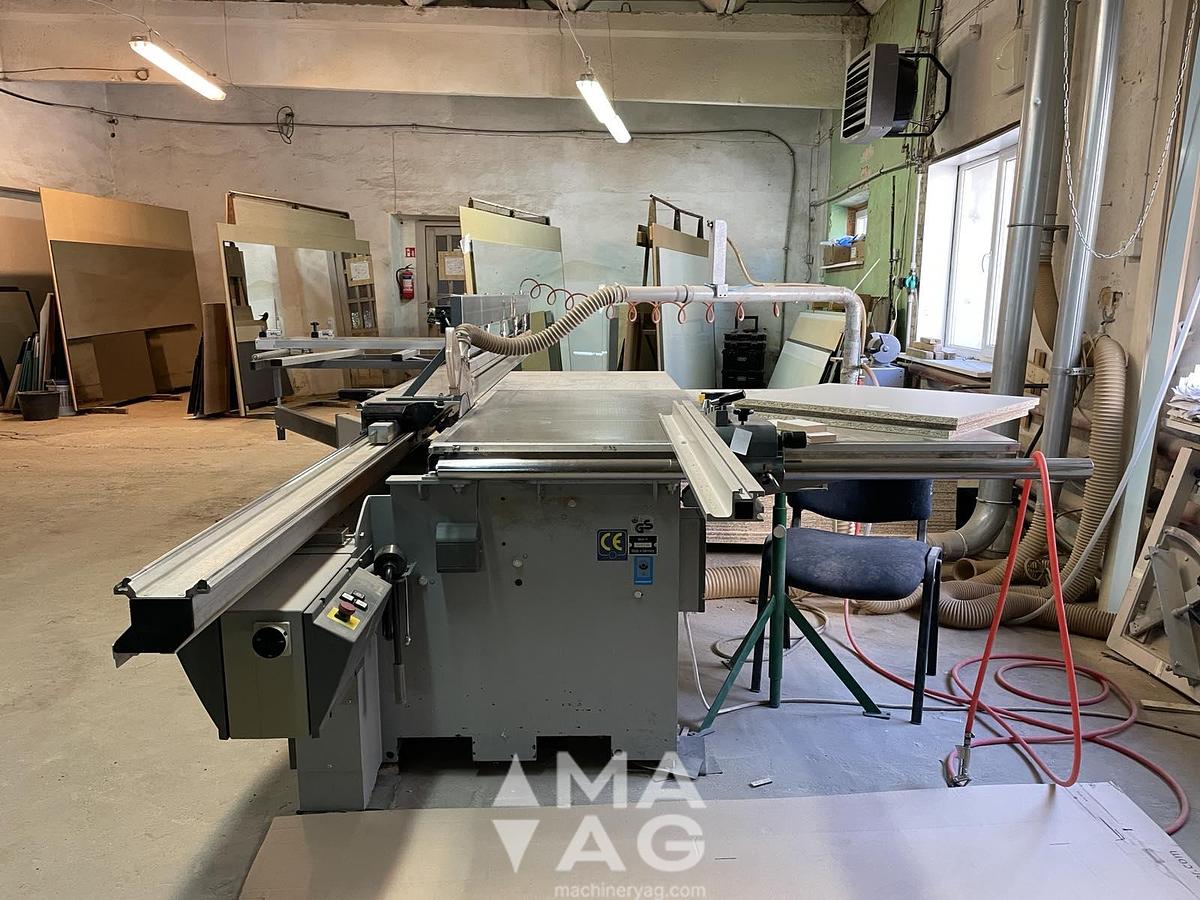 Used 2004 Altendorf F45 Sliding table saw