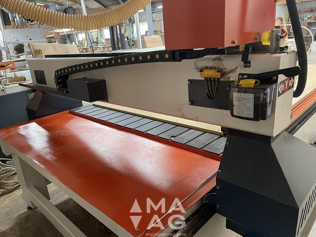Used 2022 Forsun CNC Machinery FS1530 3-axis CNC Router