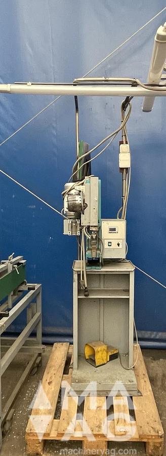 Used SICoM MP1 RE pneumatic manual foot-operated press, year 2017