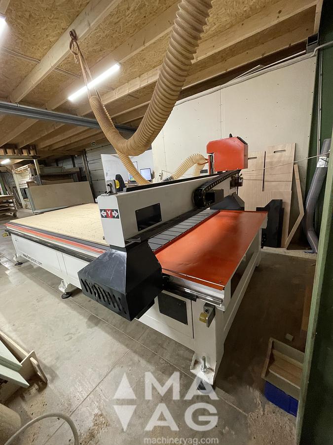 Used 2022 Forsun CNC Machinery FS1530 3-axis CNC Router