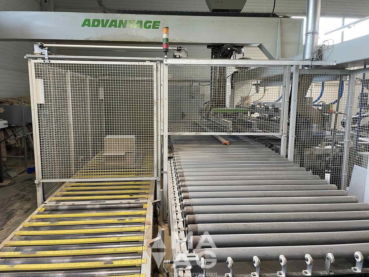 Used BIESSE FTT800 (2)+FHT+ADVANTAGE (2) Drilling, milling and dowel insertion CNC center