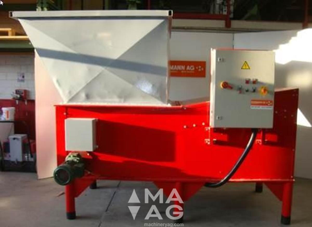 Used 1996 REINBOLD RHZR 1000 Wood Shredder