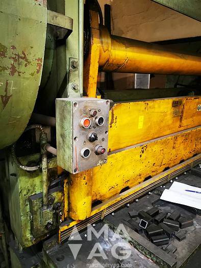 Used HA 3121 metal cutting guillotine