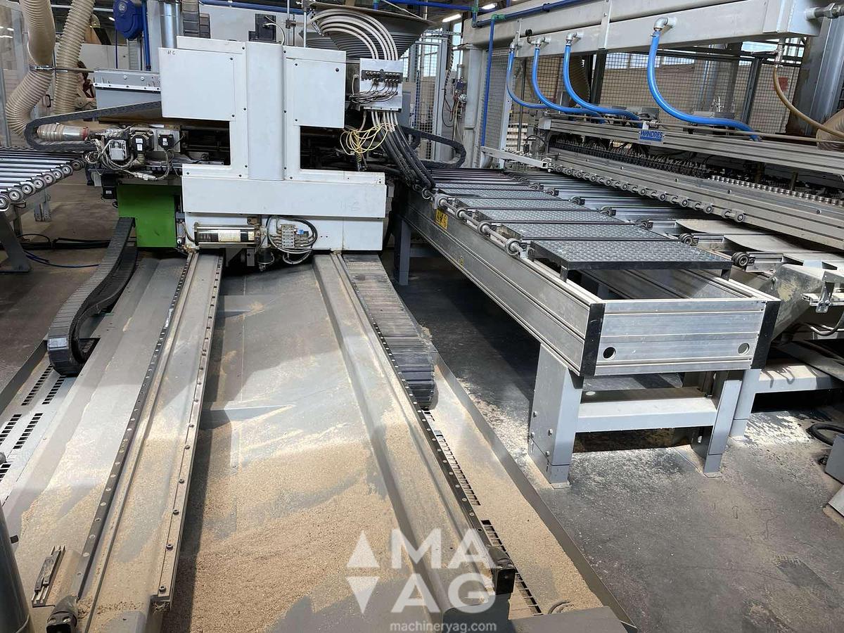 Used BIESSE FTT800 (2)+FHT+ADVANTAGE (2) Drilling, milling and dowel insertion CNC center