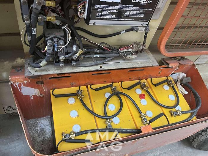 Used JLG 3369