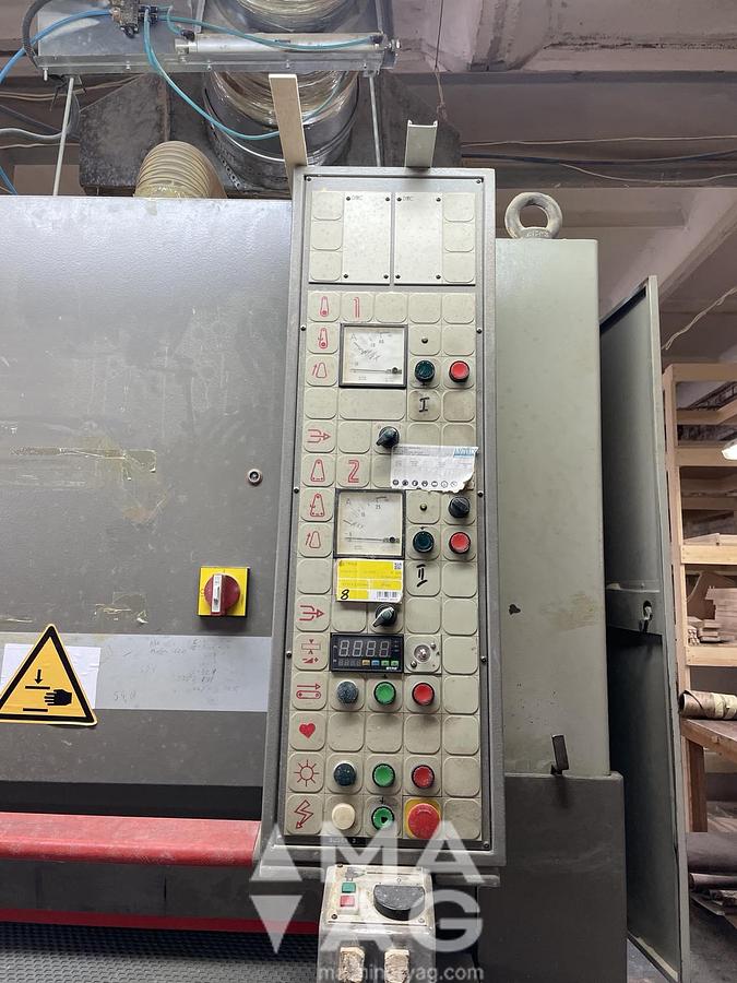 Used 2001 DMC E 110 RP