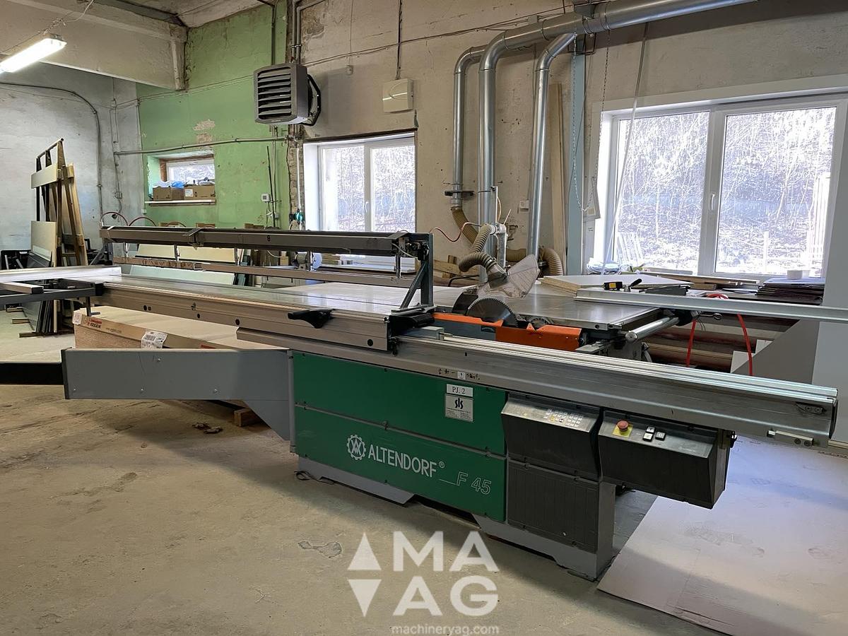 Used 2004 Altendorf F45 Sliding table saw