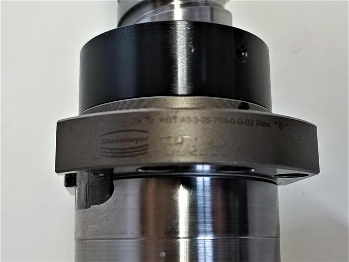 Gebraucht Geschliffener Präzisions Kugelgewindetrieb mit Lager, D40 mm, 908 mm, Steinmeyer, neu