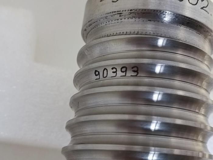 Geschliffener Präzisions Kugelgewindetrieb, 990393, D63x10/8, 1290mm, Honsberg, neu