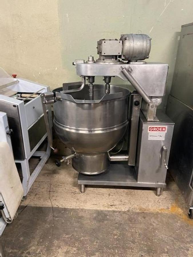 Used GROEN DEE/4T-60, TA/3 60 GAL. TILTING ELECTRIC COOKER MIXER STEAM KETTLE, 865C.