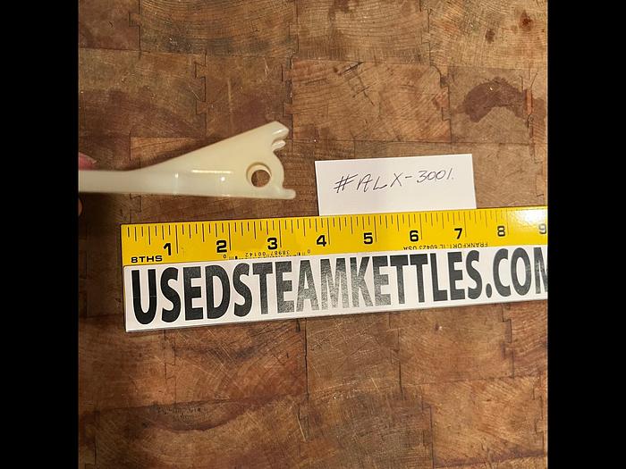   STEAM KETTLE SCRAPER 3.5" WIDE X 4.5" LONG X 1/4" THICK, POLY, (#ALX-3001)