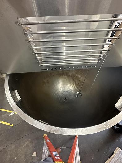 Used GROEN 500 GAL. STAINLESS STEEL TANK WITH AGITATION, (#1047C)