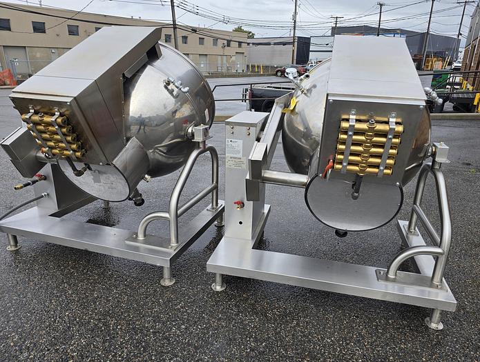 Used WORLD FAMOUS GROEN #DH80, 80 GAL. TILTING STEAM KETTLE, 2" TDO (TANGENT DRAW OFF VALVE), LIFT ON-LIFT OFF S/S COVER !