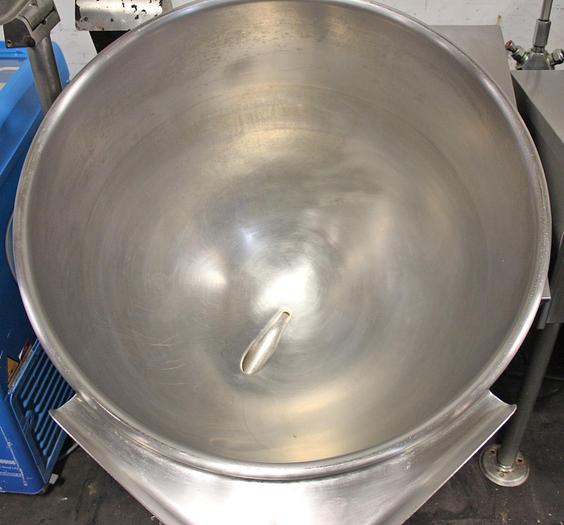 Used CLEVELAND RANGE KGL-40T, 40 GAL. GAS TILTING STEAM KETTLE, S/S COVER 2" TDO VALVE, (#988).