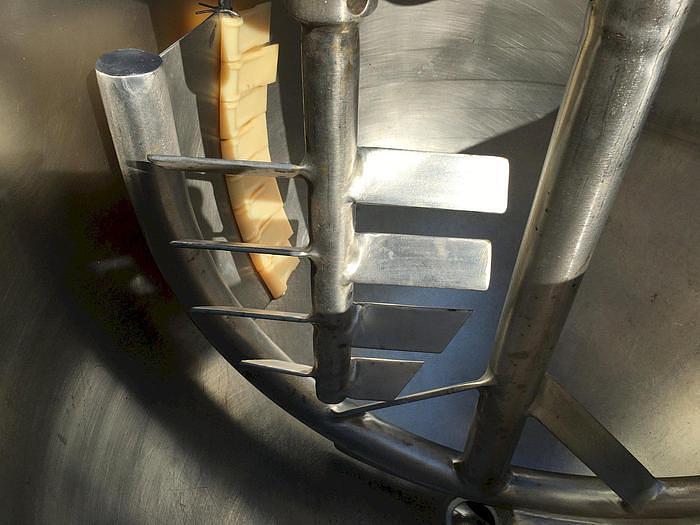 Used GROEN #DTA/3-60, 60 GAL. TILTING TWIN AGITATION & SCRAPE DIRECT STEAM "COOK/CHILL" KETTLE, (#1057C).