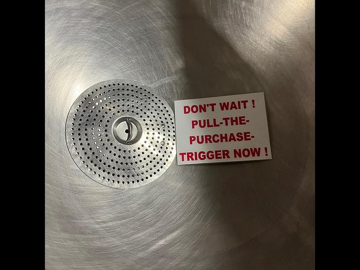 Used CLEVELAND RANGE #KGL-40-TSH SHORT BODY 40 GAL. TILTING STEAM KETTLE, NAT. GAS, 2" TDO, S/S E-Z LIFT SPRING LOADED COVER !   (#923)