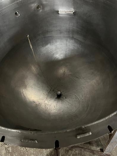 Used LEE 200 GAL. DIRECT STEAM KETTLE DESIGNED TO RECEIVE H.D. LIFT-IN/LIFT-OUT S/S PERFORATED COOKING BASKET.