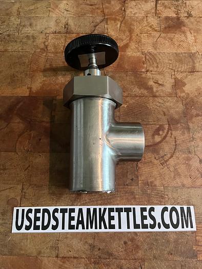 Used VULCAN 40 GAL. NAT. GAS BRAISING PAN TILTING SKILLET @ FREIGHT DAMAGE SAVINGS ! (#939).