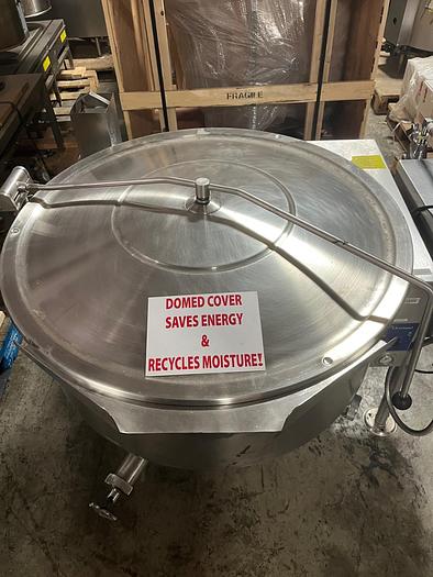 Used CLEVELAND RANGE #KGL-40-TSH SHORT BODY 40 GAL. TILTING STEAM KETTLE, NAT. GAS, 2" TDO, S/S E-Z LIFT SPRING LOADED COVER !   (#923)