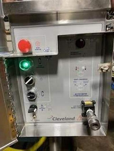 60 GAL. CLEVELAND RANGE #HA-MKGL-60-T Tilting Horizontal Agitation Nat. Gas Self Contained Cooker Mixer Steam Kettle (#933C).