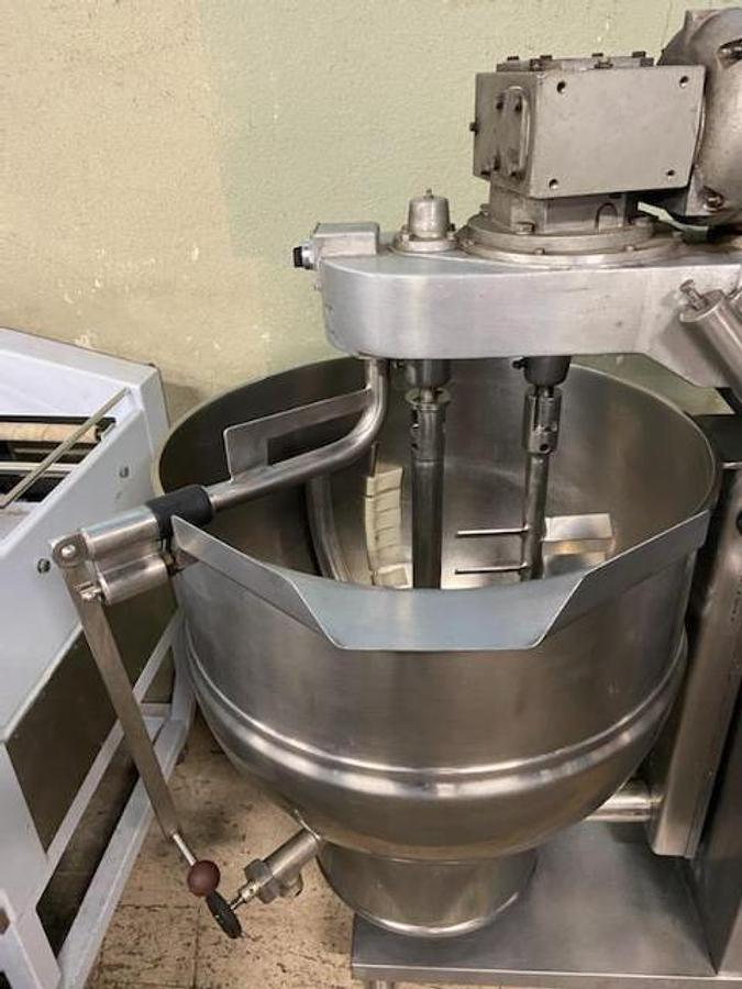 Used GROEN DEE/4T-60, TA/3 60 GAL. TILTING ELECTRIC COOKER MIXER STEAM KETTLE, 865C.