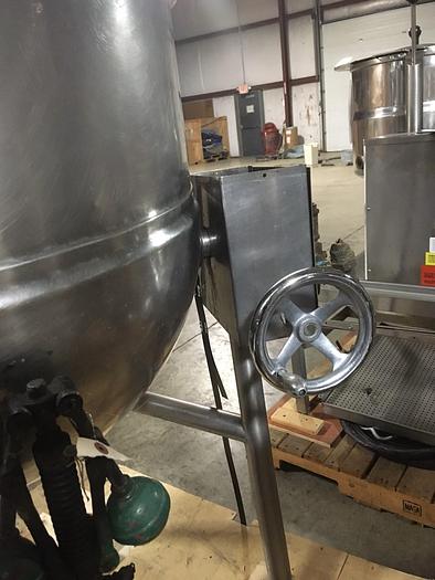 Used GROEN DL-60, 60 GAL. "DIRECT" TILTING STEAM KETTLE