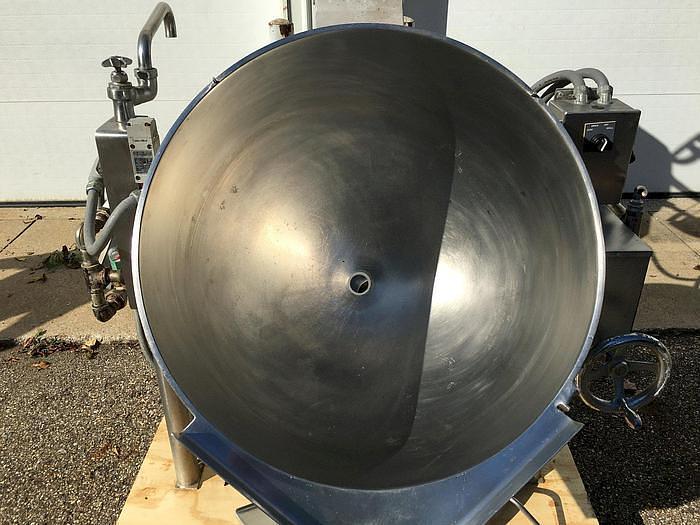 Used GROEN #DTA/3-60, 60 GAL. TILTING TWIN AGITATION & SCRAPE DIRECT STEAM "COOK/CHILL" KETTLE, (#1057C).