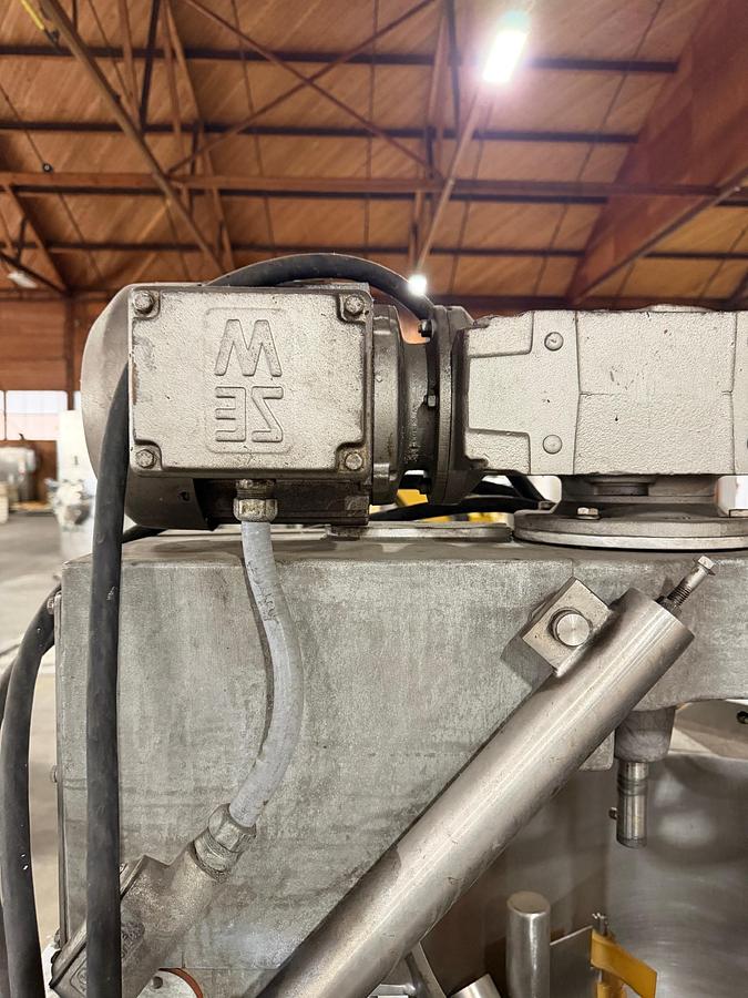 Used  GROEN #DEE/4T-40, TA/3 40 GAL. ELEC. TILT'G DUAL AGITATION COOKER MIXER (#1148C).