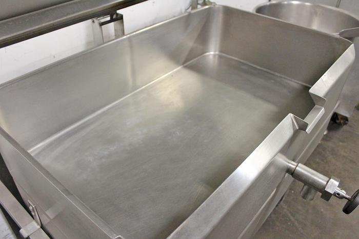 Used GROEN NHFP-4, 40 GAL AUTO TILTING BRAISING PAN SKILLET, NAT. GAS, 2" TDO (#1007)