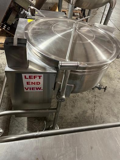 Used CLEVELAND RANGE #KGL-40-TSH SHORT BODY 40 GAL. TILTING STEAM KETTLE, NAT. GAS, 2" TDO, S/S E-Z LIFT SPRING LOADED COVER !   (#923)