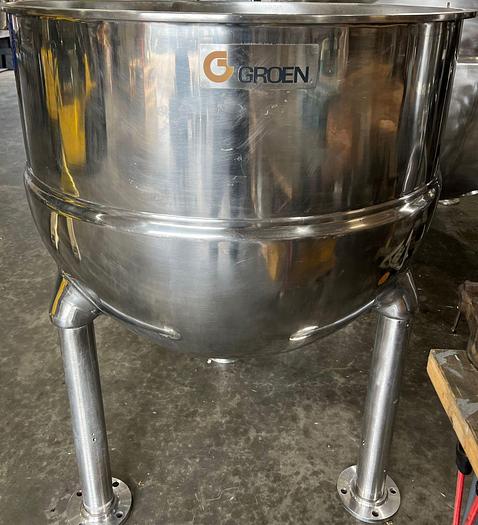 Used GROEN 150 GAL. DIRECT STEAM KETTLE w/ NEW SINGLE AGITATION SCRAPE SURFACE MIXING ASSEMBLY (#1044C).