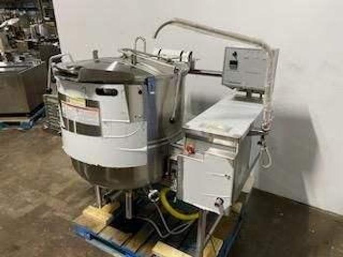 60 GAL. CLEVELAND RANGE #HA-MKGL-60-T Tilting Horizontal Agitation Nat. Gas Self Contained Cooker Mixer Steam Kettle (#933C).