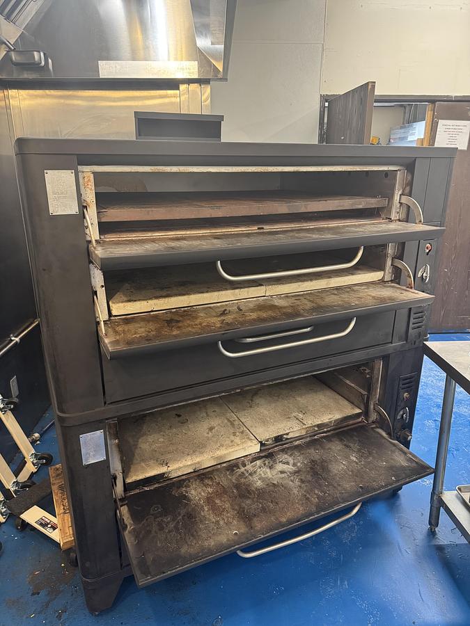 Used WORLD FAMOUS BLODGETT #951 & 981 BAKE, BREAD, PIZZA, ROAST OVENS. (#1048C)