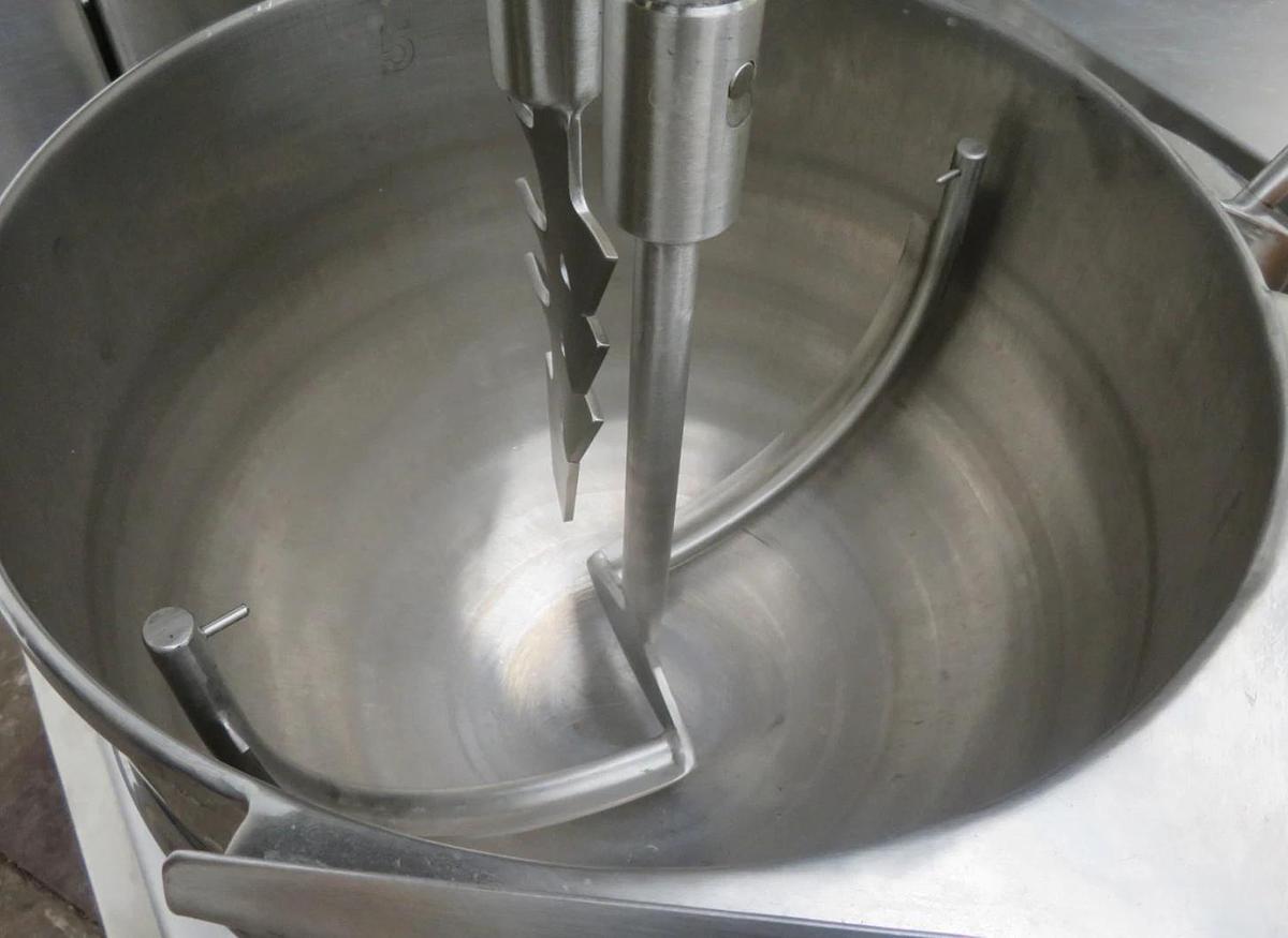 Used GROEN #TDB-20A, TA/2, 20 QT. TWIN AGITATION/SCRAPER TILTING COOKER MIXER ON INTEGRAL S/S STAND, (#1142-C)