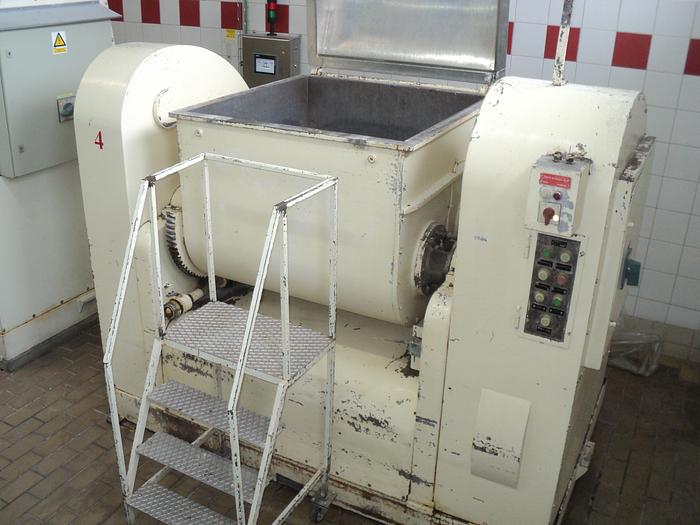 Used (3) HECRONA Z-BLADE MIXERS