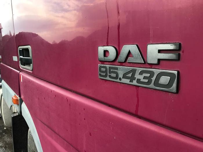 Gebruikt 2004 DAF XF 430, manual gear , hyraulic !